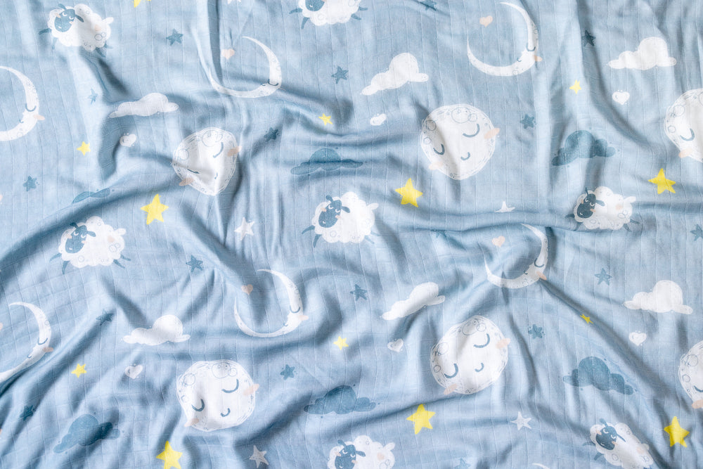 
            
                Load image into Gallery viewer, Goodnight Moon - Bamboo Cotton Muslin Blanket
            
        
